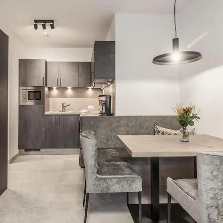 In Near Giggijochbahn Apartamento